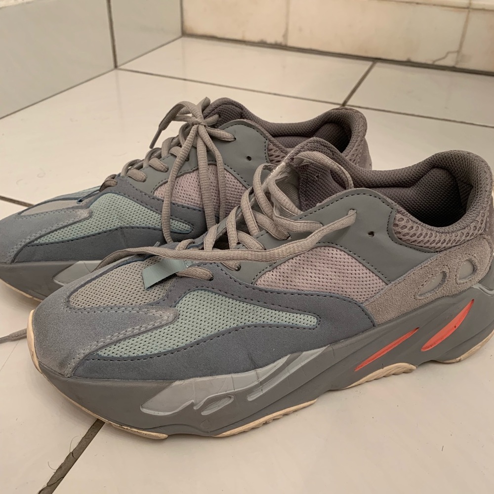 Yeezy 700